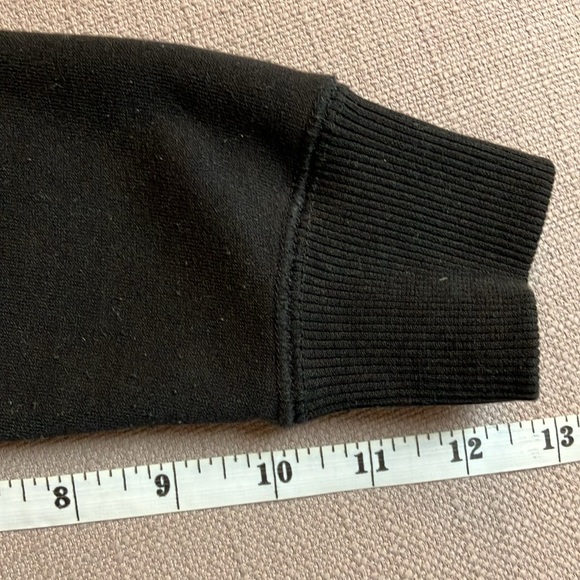 BDDW lady holding a bear head hoodie! - Picture 12 of 16